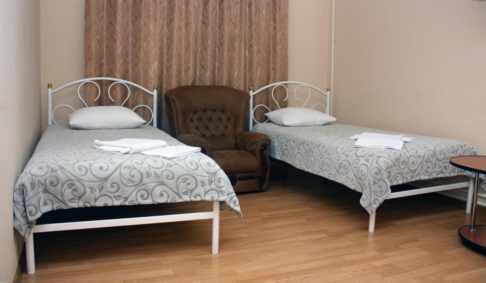 Centralny Hotel Кривой Рог Экстерьер фото